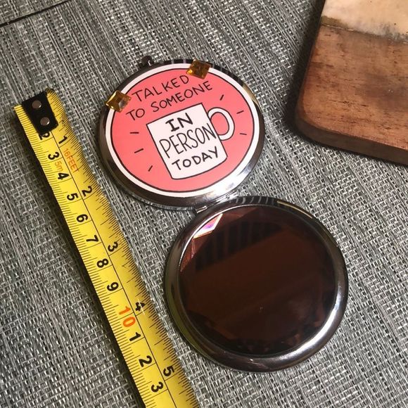 #21sass 💄NWOT Artisan Amber Crystal & Sass Talk Compact Makeup Mirror💄🤷🏼‍♀️ - Picture 10 of 15